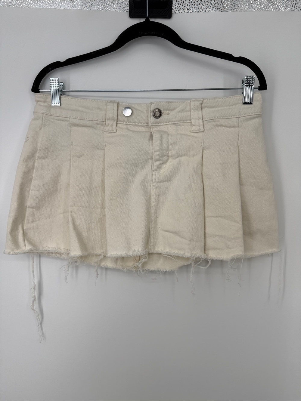 Cello Jeans Cream Frayed Hem Pleated Mini Skirt size M